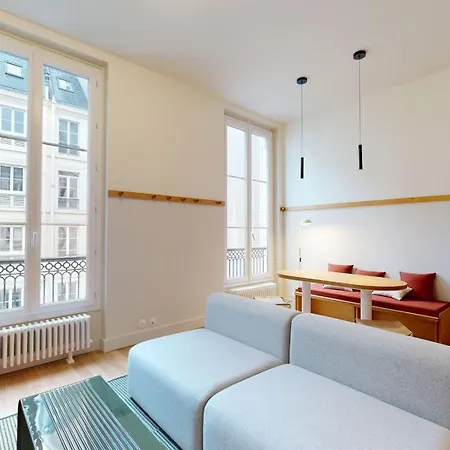 Cosy 2-bed Flat Near Moulin Rouge Apartment *